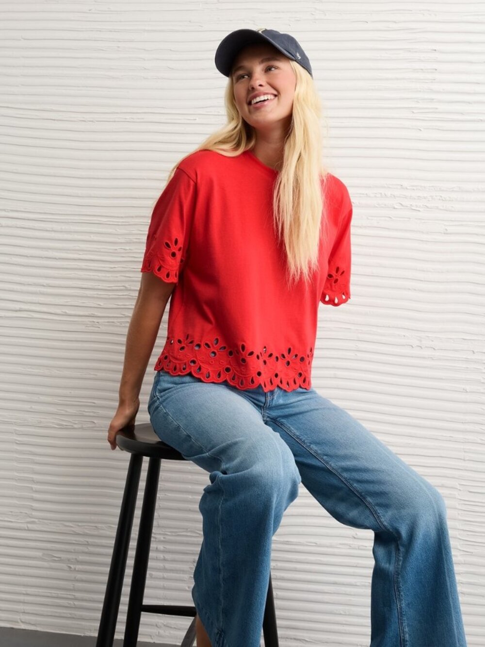 American Eagle Women's Red Embroidered Cut-out Scalloped Short Sleeve Top Sz XL
